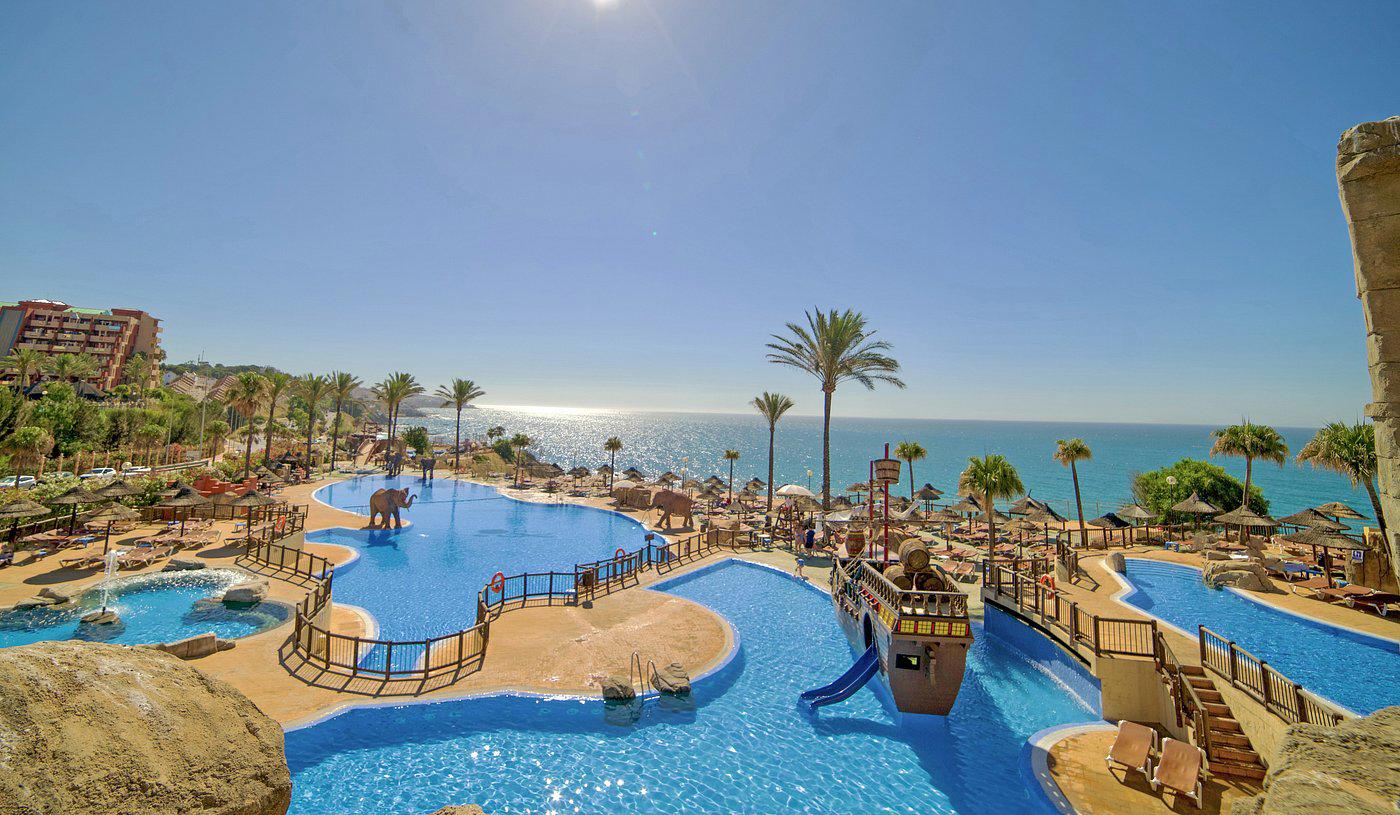 8 daagse vliegvakantie naar Holiday World RIWO Hotel in benalmadena, spanje